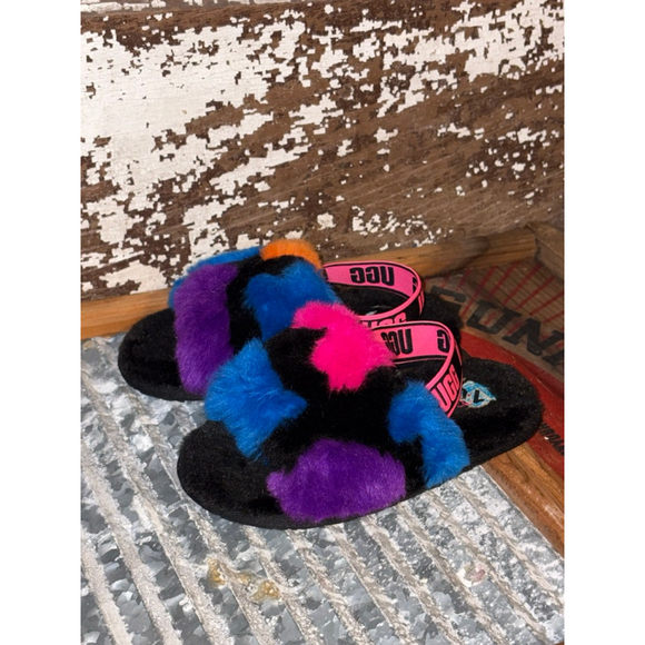 Girl's UGG Fluff Yeah Slippers Black Multi-Color - Picture 3 of 6